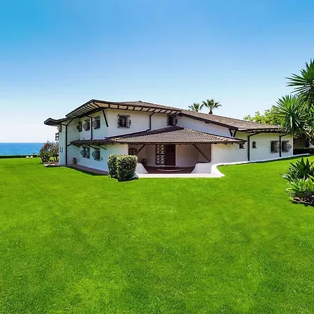 Villa Blue Moon Fontane Bianche