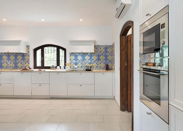 Blue Moon Fontane Bianche