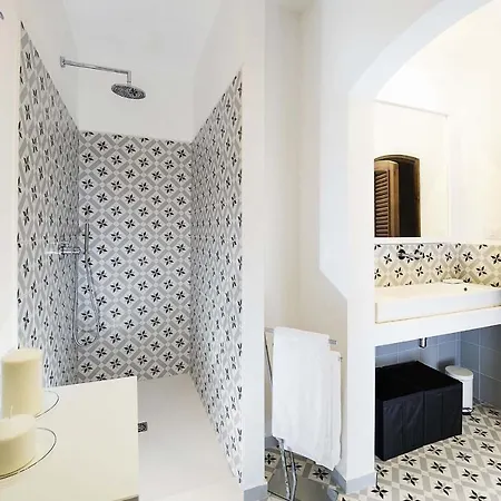 Blue Moon Вилла