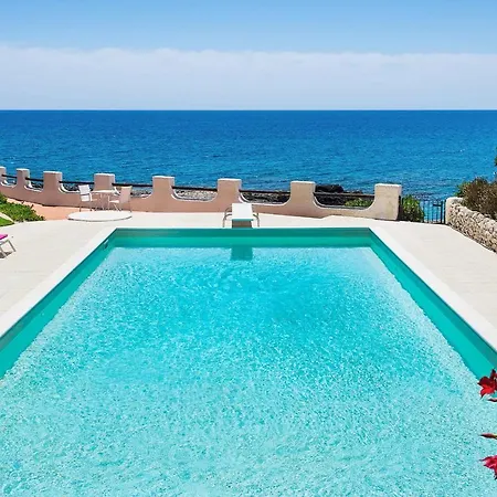 Blue Moon Villa *