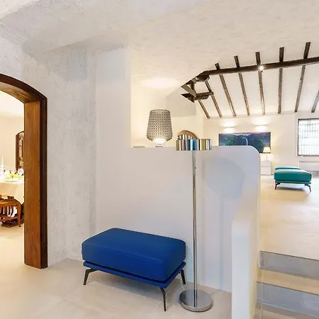 Blue Moon Villa