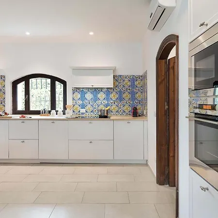 Blue Moon Fontane Bianche